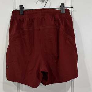 Lululemon Pace Breaker 7" Linerless Performance Shorts in Mulled Wine